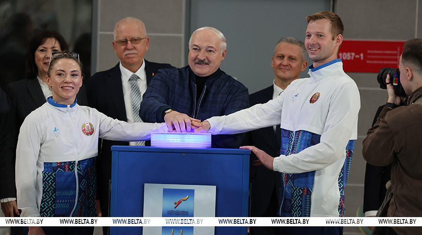 Такие подарки - гордость для Беларуси. Лукашенко официально открыл в Минске бассейн международного стандарта