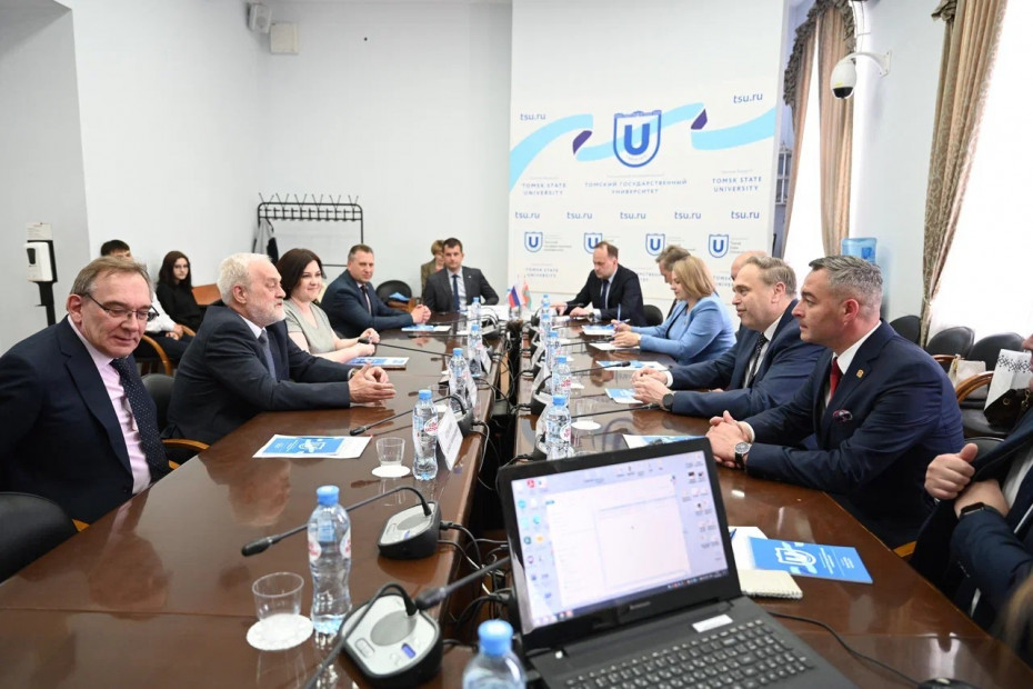 Официальная делегация Гродненской области посещает Томскую область Российской Федерации