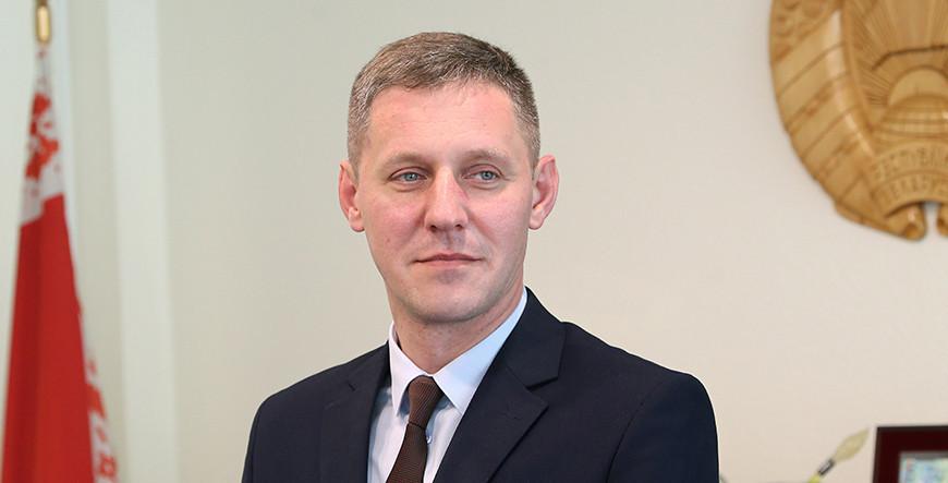 Министр архитектуры и строительства Руслан Пархамович посетил ОАО "Стеклозавод "Неман"