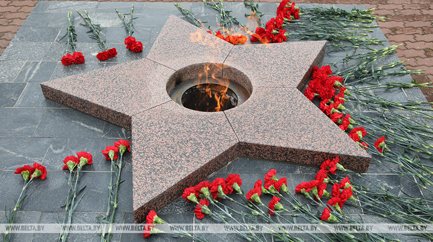 В адрес Лукашенко и белорусского народа поступают поздравления с 75-летием Победы