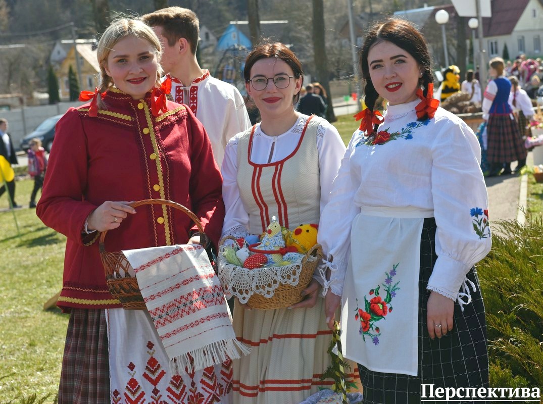 Гродненский районный исполнительный комитет поздравляет работников культуры с профессиональным праздником