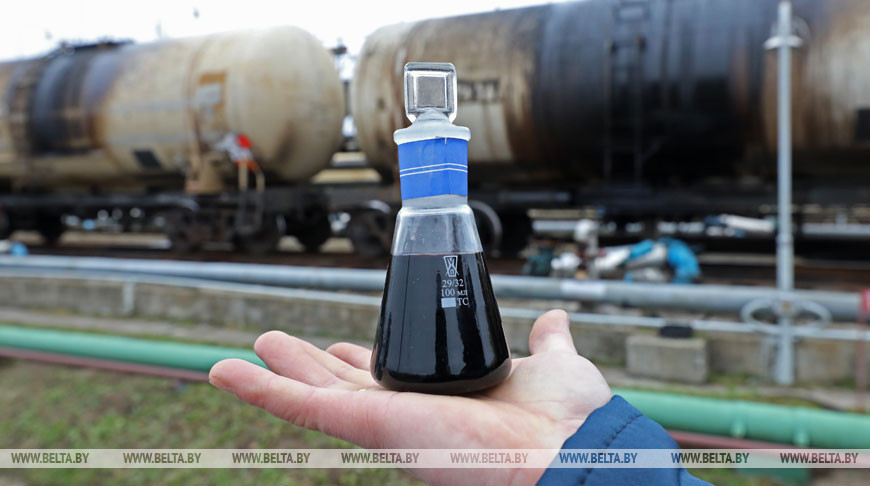 Первый состав с американской нефтью отправился из Клайпеды в Беларусь