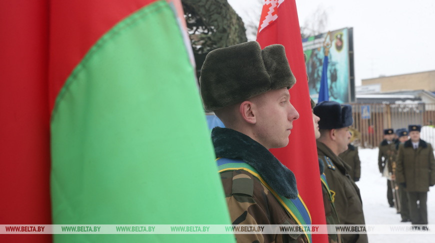 "Прочное звено в системе национальной обороны". Лукашенко поздравил 5-ю бригаду спецназа с 60-летием образования