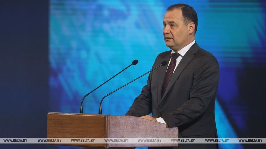 Учителя к 2025 году будут получать не меньше средней зарплаты по стране - Головченко