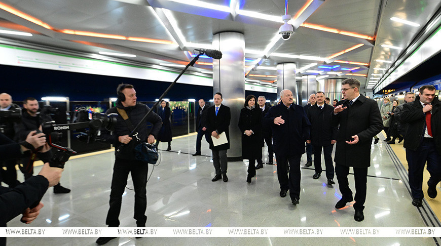Подарок под елку. Зачем Лукашенко пересел на метро, с кого потребовал железный спрос и что будет с ценами