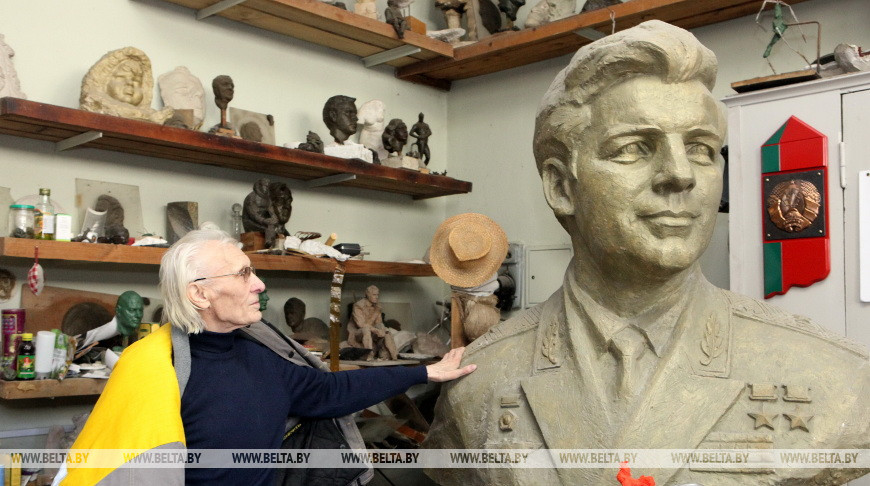 Александр Лукашенко поздравил Ивана Миско с 90-летием: вы внесли большой личный вклад в популяризацию белорусской культуры