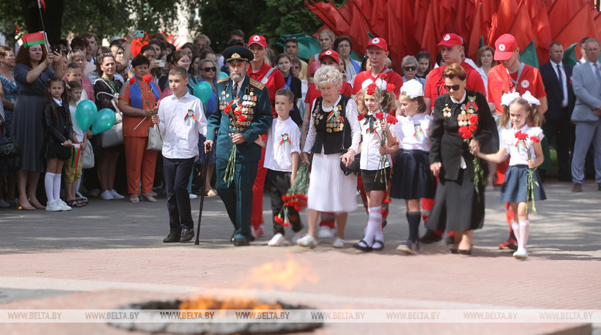 Гродненцы в День Независимости: мы должны сохранить мир, который достался нам такой дорогой ценой