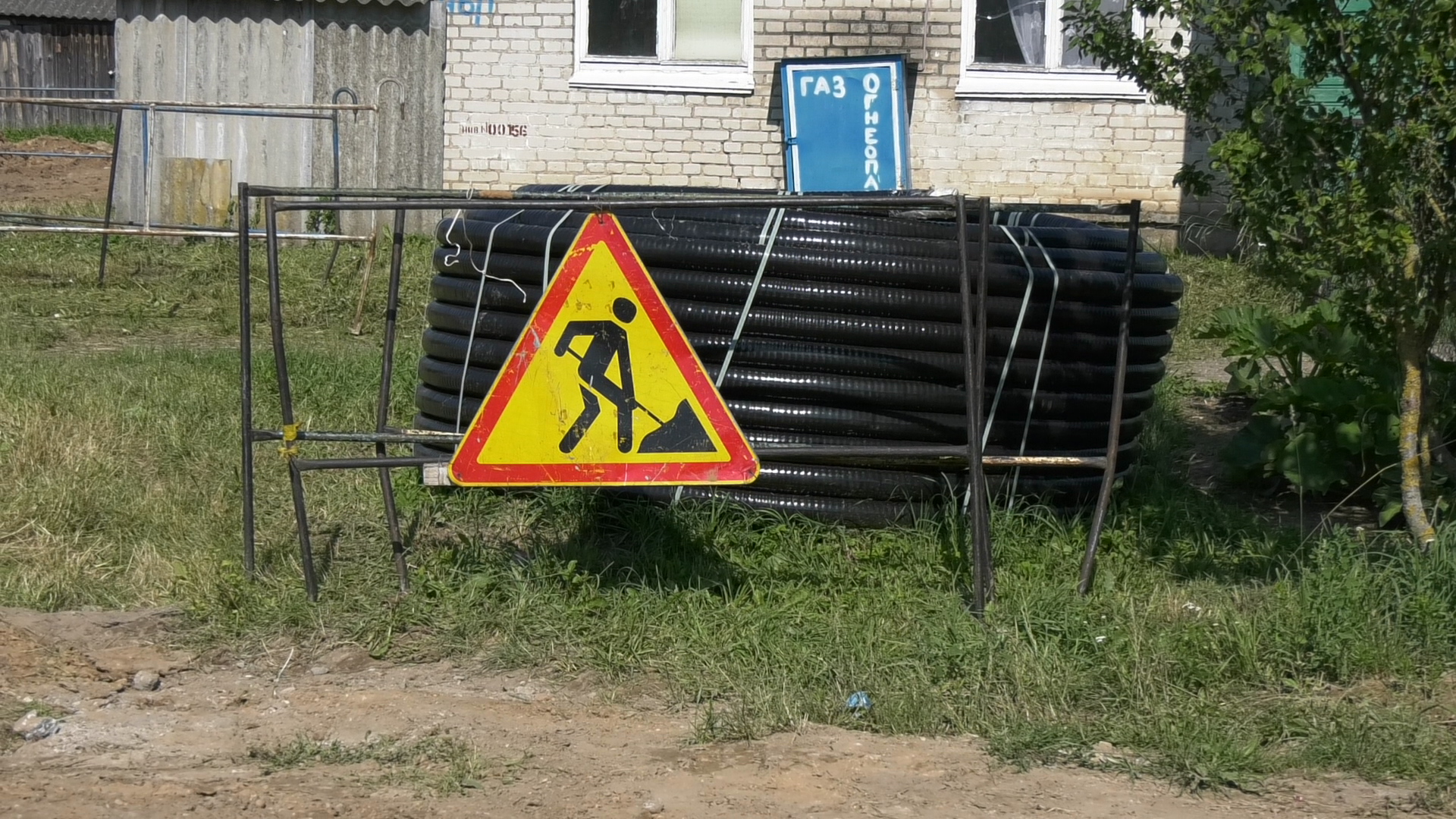 В агрогородке Путришки проложено полтора километра сетей водоснабжения и газоснабжения