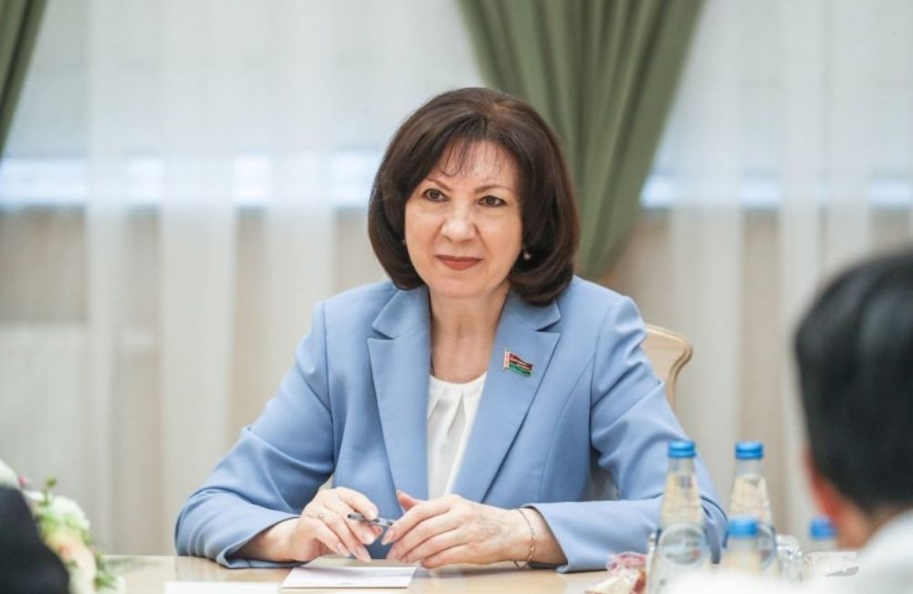 Наталья Кочанова поздравила учителей, преподавателей и ветеранов педагогического труда с Днём учителя Наталья Кочанова поздравила учителей, преподавателей и ветеранов педагогического труда с Днём учителя