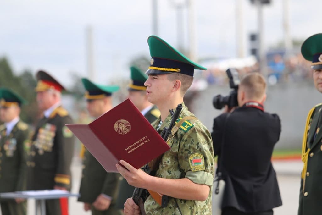 Приглашаем на военную службу по контракту