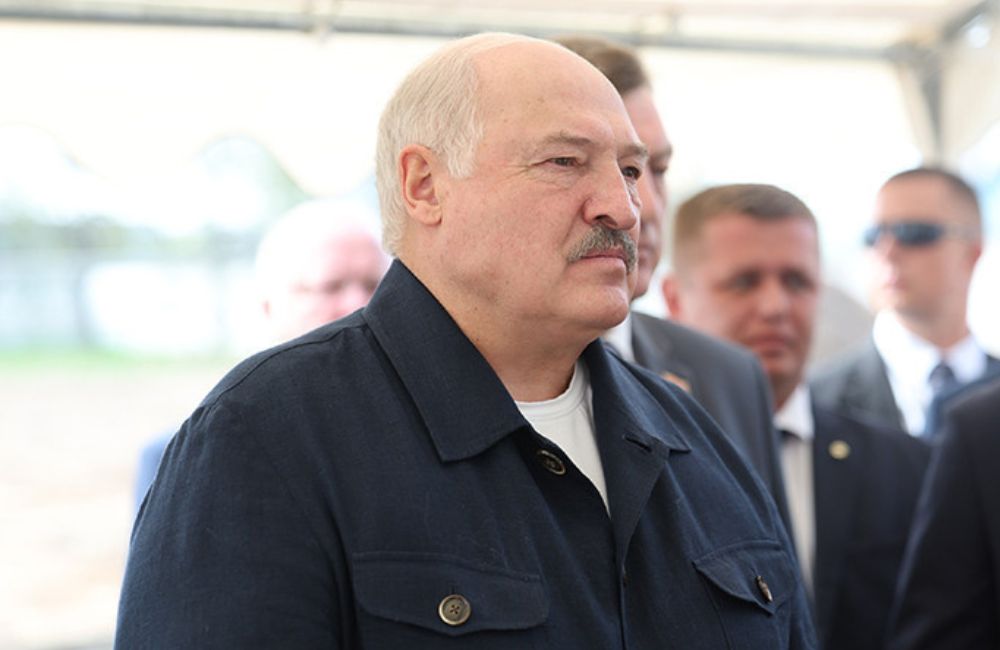 Лукашенко: «Надо сохранить деревню — без нее мы ничто». Эксперты — о развитии регионов