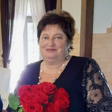 Елена Кудерко очень любит сыр и рассказала, сколько он требует труда и любви