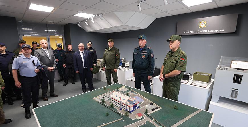 Александр Вольфович: МЧС может обеспечивать защиту национальных интересов Беларуси