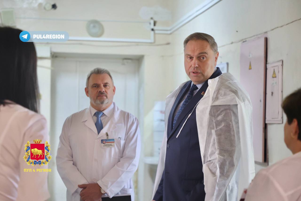 Караник провел совещание в областной клинике реабилитации: обсуждали развитие и помощь в восстановлении