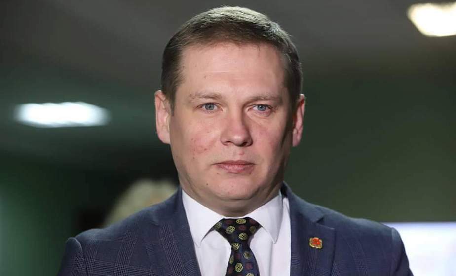 Руслан Абрамчик: «Учреждения образования должны искать новые форматы взаимодействия с гражданами. Позитивный опыт работы через социальные медиа на Гродненщине имеется»