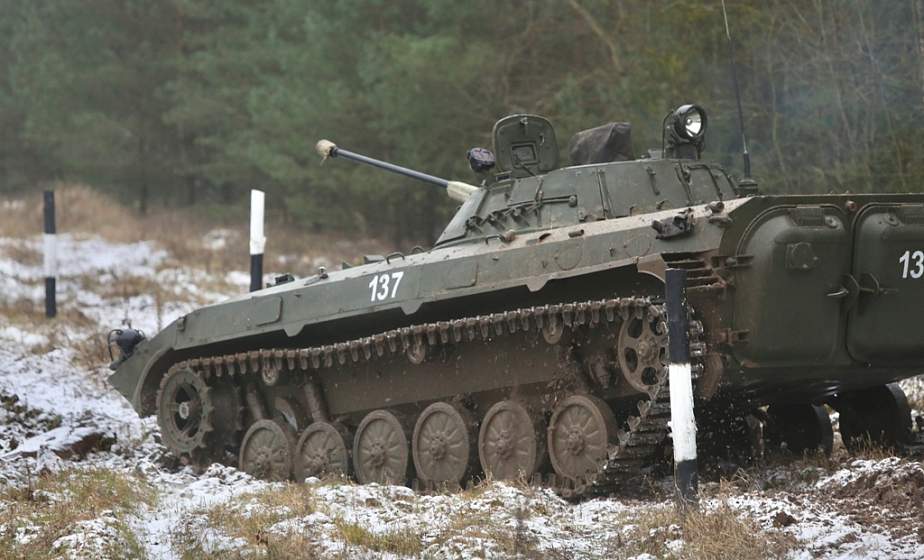 Марш-бросок на БМП и стрельбы. Как проходят военные учения 6-й отдельной гвардейской механизированной бригады под Гродно