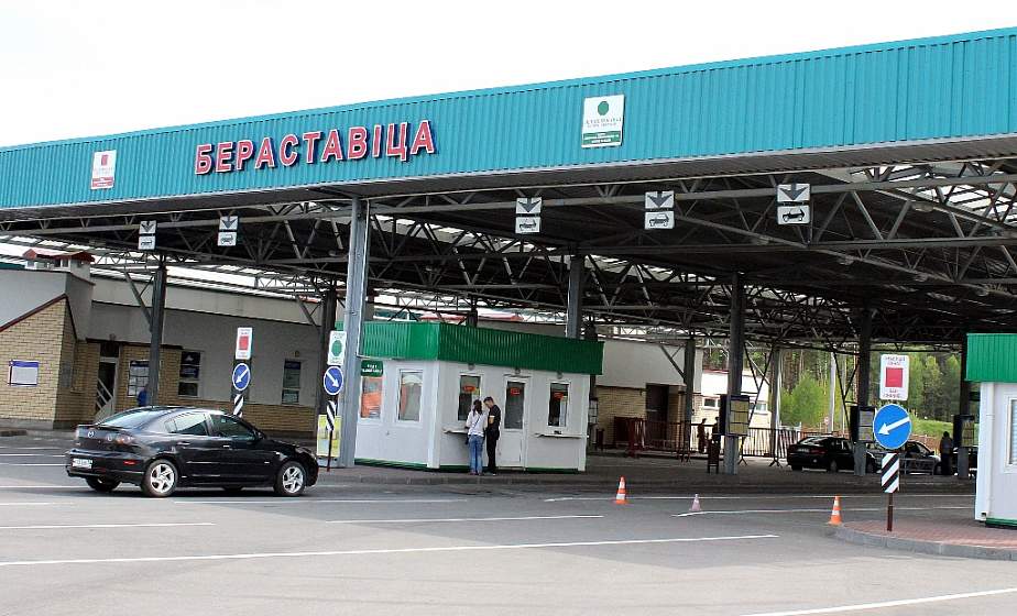В пункте пропуска "Берестовица" временно затруднено движение транспорта
