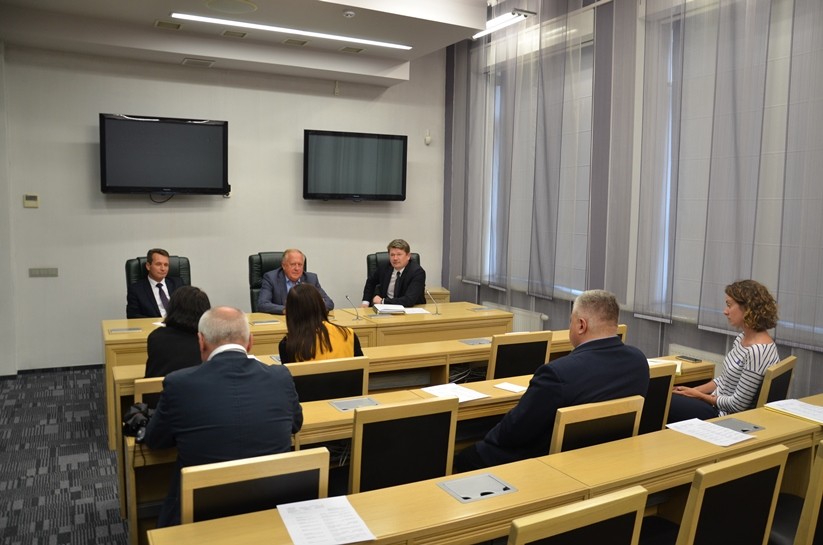 В Совете Республики проведено совещание по вопросам модернизации музейной экспозиции Совета Республики