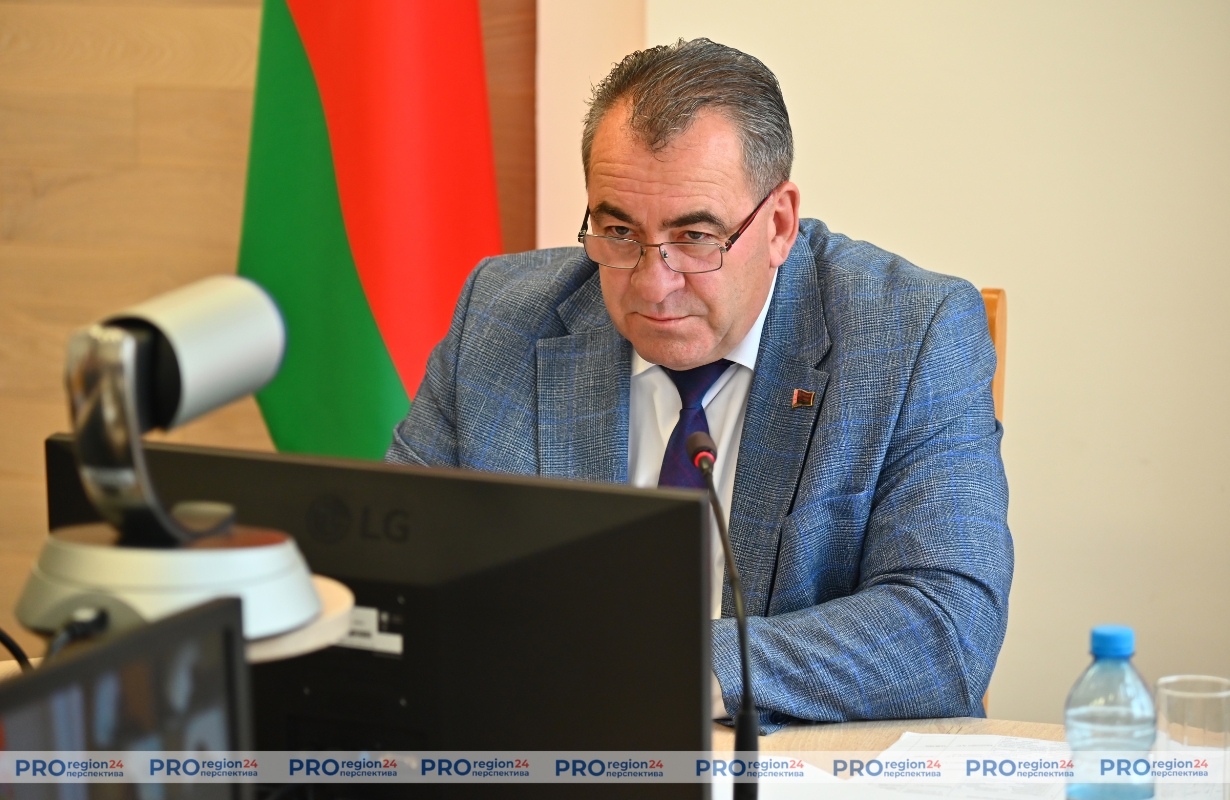 Вопросы землеустройства обсуждались на планерке у Валерия Хелского Вопросы землеустройства обсуждались на планерке у Валерия Хелского