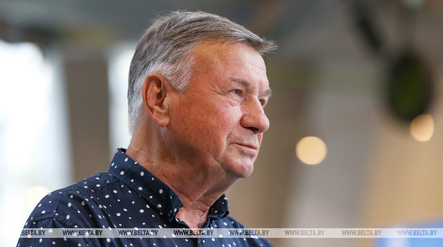 Александр Лукашенко поздравил народного художника Владимира Слободчикова с 70-летием