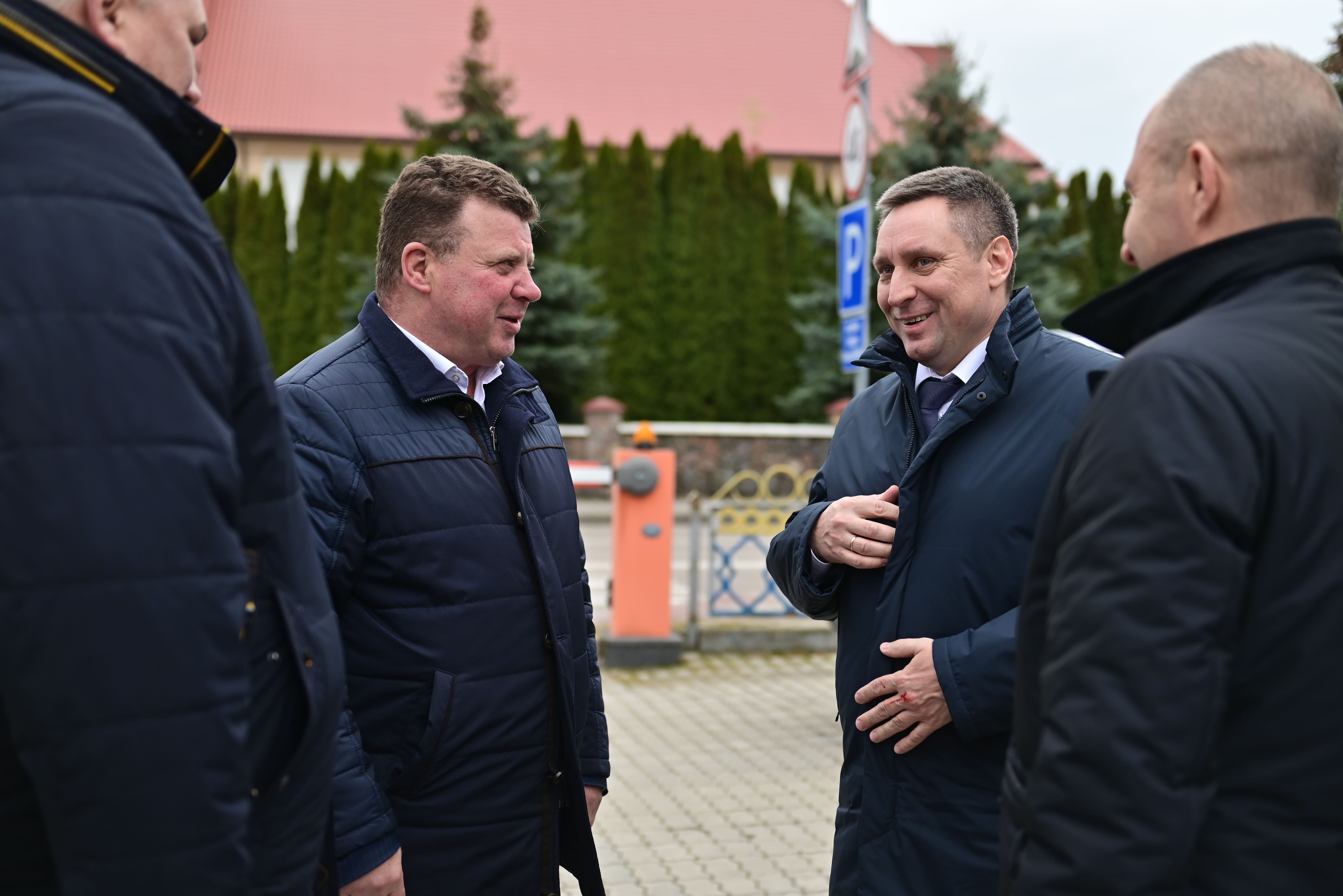 Молочные точки роста: на чем акцентировал внимание в ПК имени В. И. КРЕМКО министр сельского хозяйства и продовольствия страны Юрий Горлов