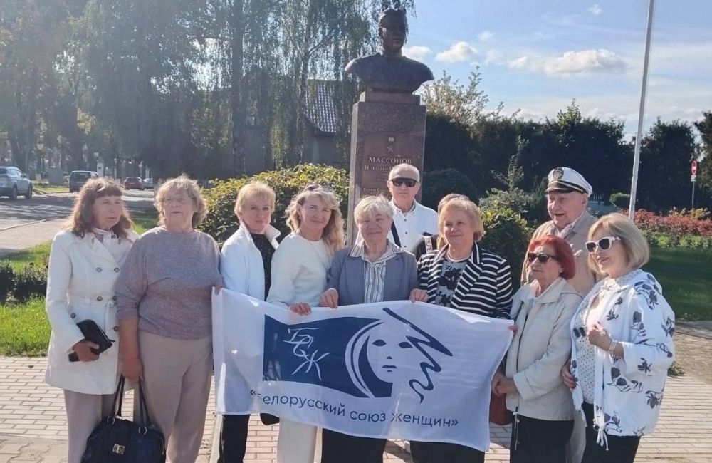 Гродненские ветераны и коммунисты посетили памятные места Берестовицы и Свислочи