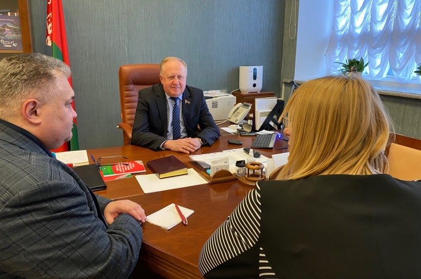 Член Президиума Совета Республики Виктор Лискович провел совещание по вопросам подготовки мероприятий республиканского фестиваля национальных культур