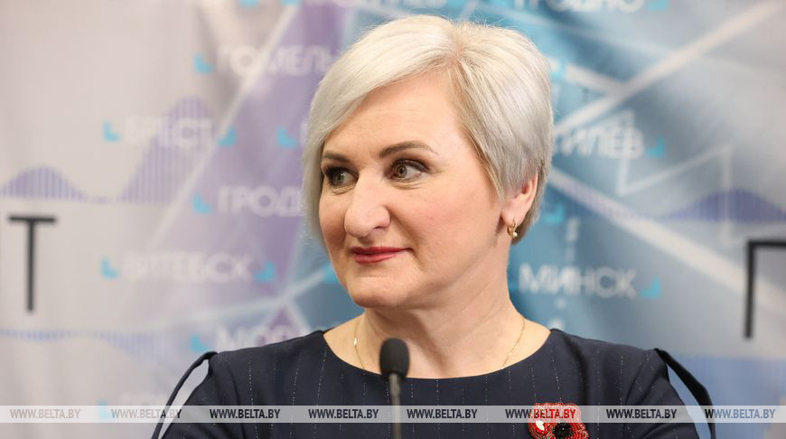"Спасибо, что приходите и разъясняете. Важно, что вы нас слушаете". Варяница о встречах в коллективах
