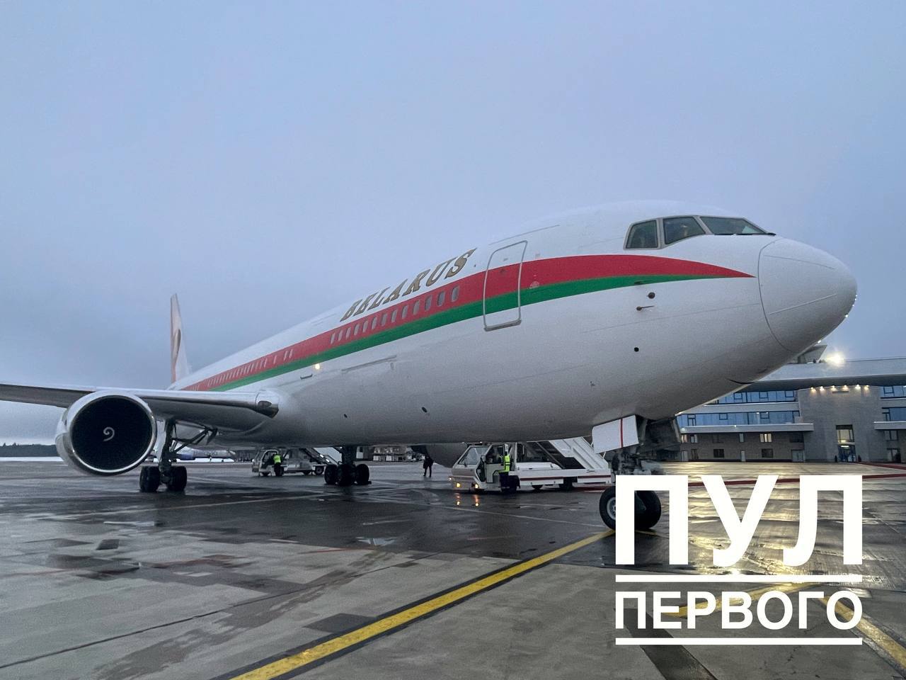 Александр Лукашенко вылетел в Ереван на саммит ОДКБ