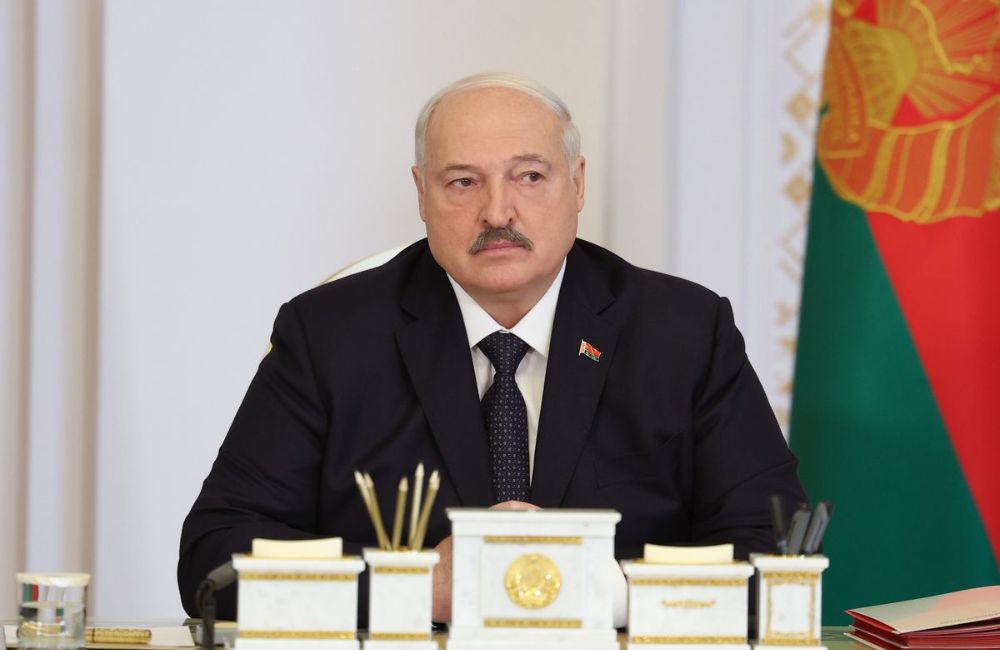 Александр Лукашенко поздравил работников радио, телевидения и связи с профессиональным праздником