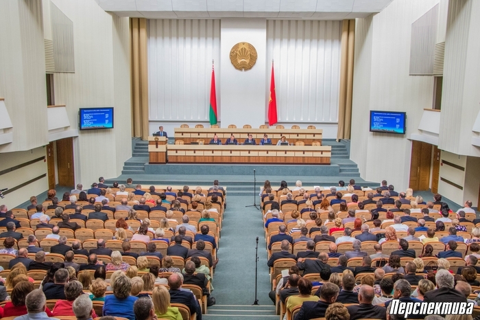 Депутаты разных уровней обсудили вопросы местного самоуправления на семинаре в Гродно