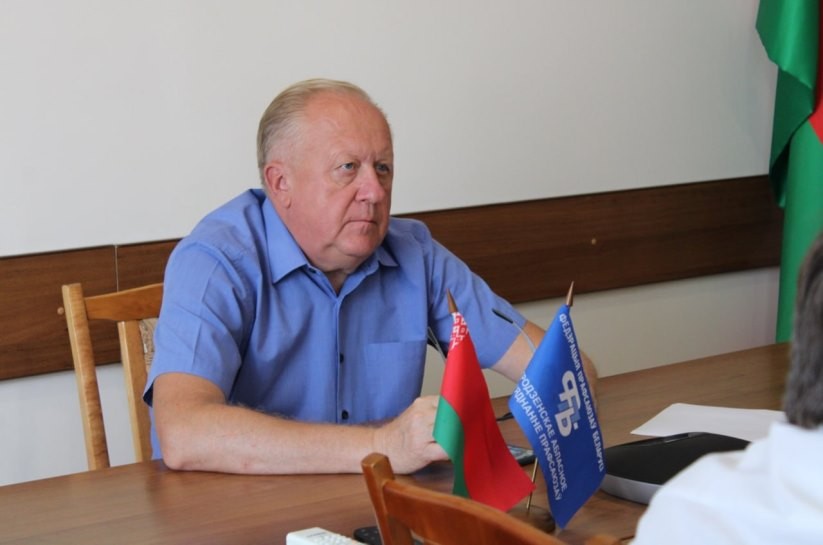 Член Совета Республики В.Лискович провел заседание с председателями отраслевых областных объединений профсоюзов