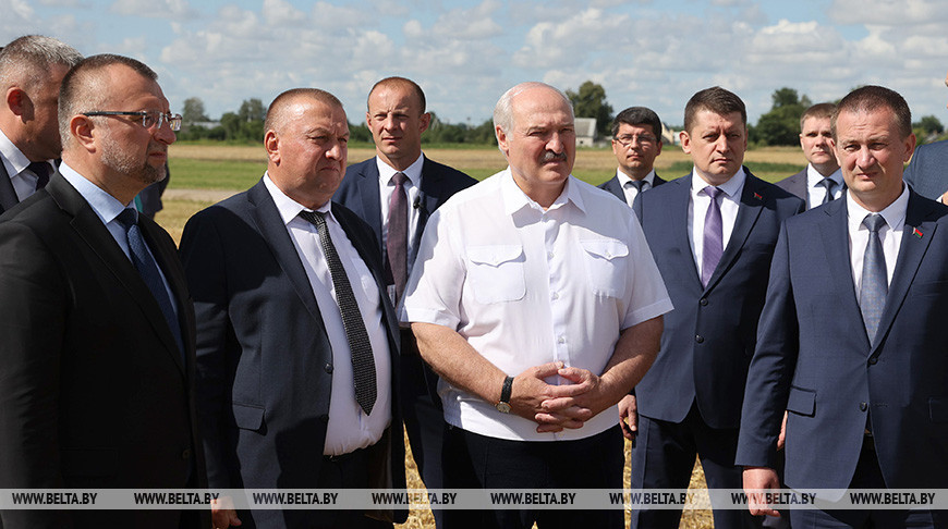 Александр Лукашенко ответил тем "деятелям", которые недовольны сдерживанием цен на продукты питания
