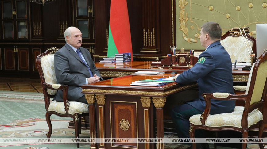 Юрий Сенько доложил Александру Лукашенко о результатах работы таможни за прошлый год