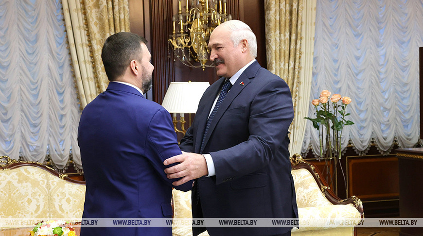 Лукашенко предлагает Донецку помощь Беларуси в восстановлении и нормализации жизни людей