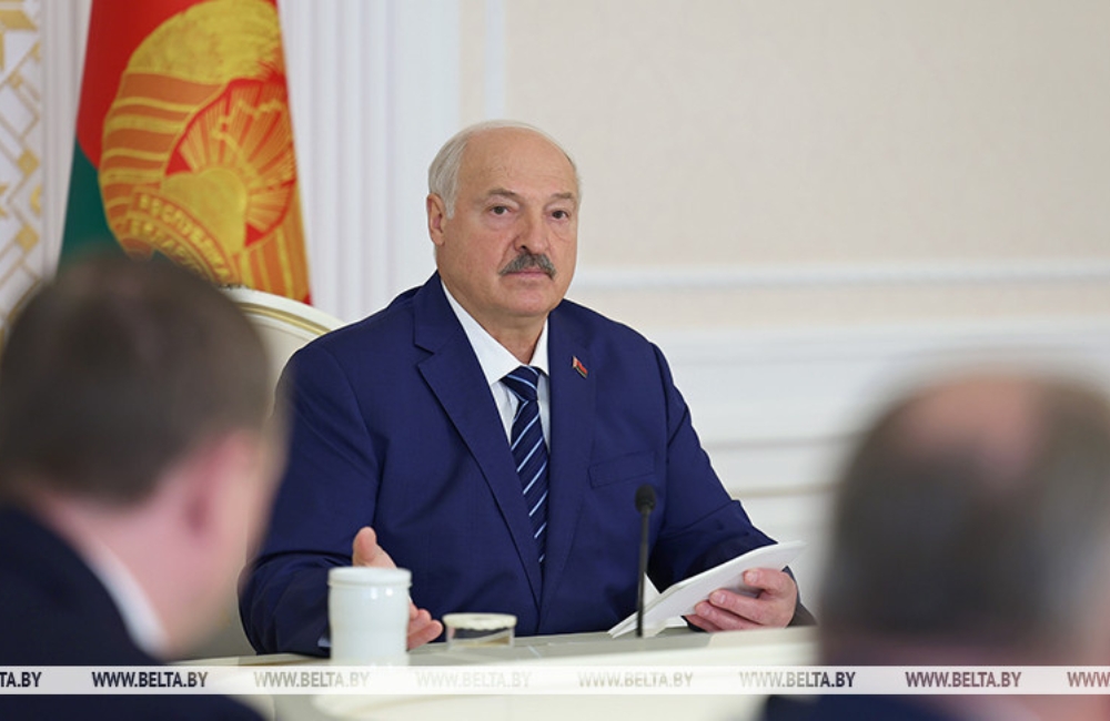 Чувствительные вопросы для людей и бюджета. Лукашенко собрал совещание с руководством Совмина