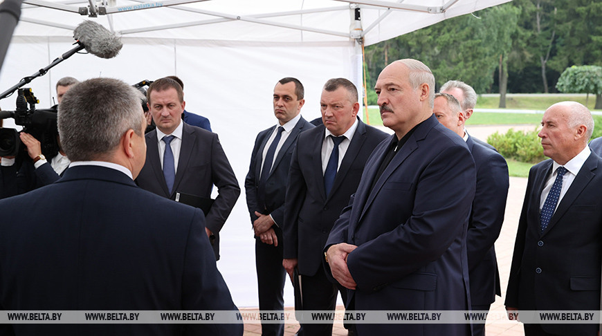 Александр Лукашенко посещает сегодня агрокомбинат "Дзержинский"