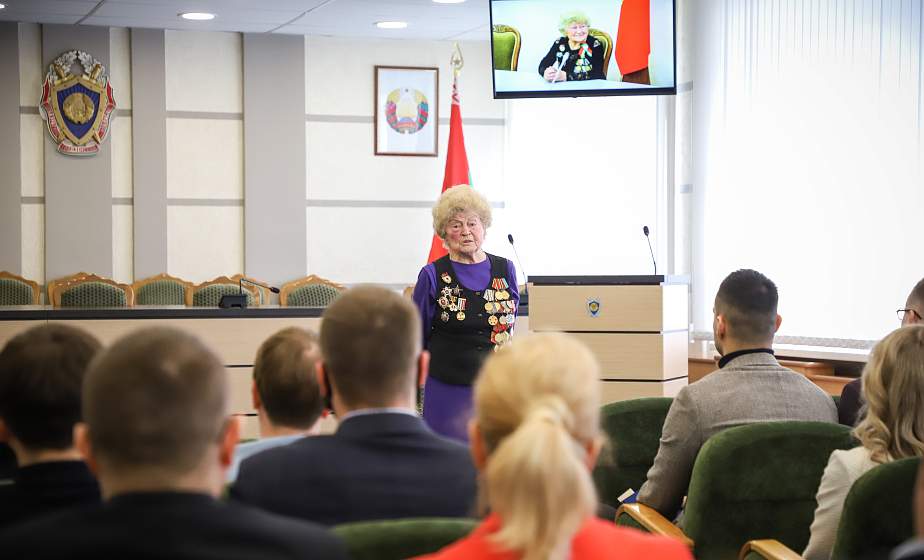 В областной прокуратуре прошла встреча с ветераном Великой Отечественной войны Валентиной Барановой