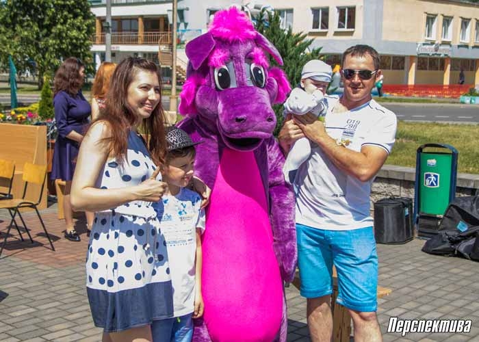 Сокращение декретного отпуска, реконструкция «Беларуси», курящая шимпанзе  – важное за вчера