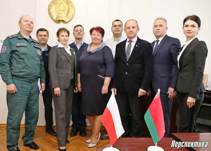 Руководство Гродненского райисполкома совместно с Гродненским областным управлением МЧС провели рабочую встречу с делегацией из гмины Добженево Дуже Подляского воеводства