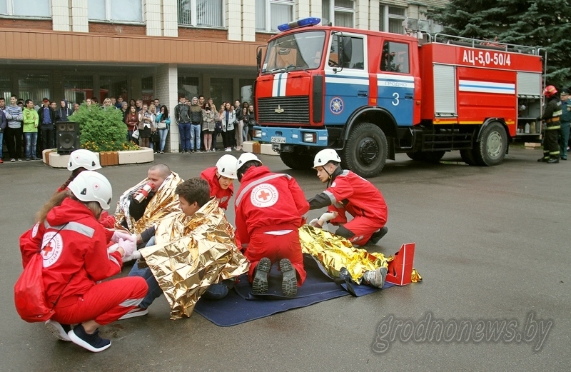 Сегодня во всех школах, детских садах, больницах, поликлиниках и других учреждениях Гродненской области прозвучал сигнал «Пожар!»