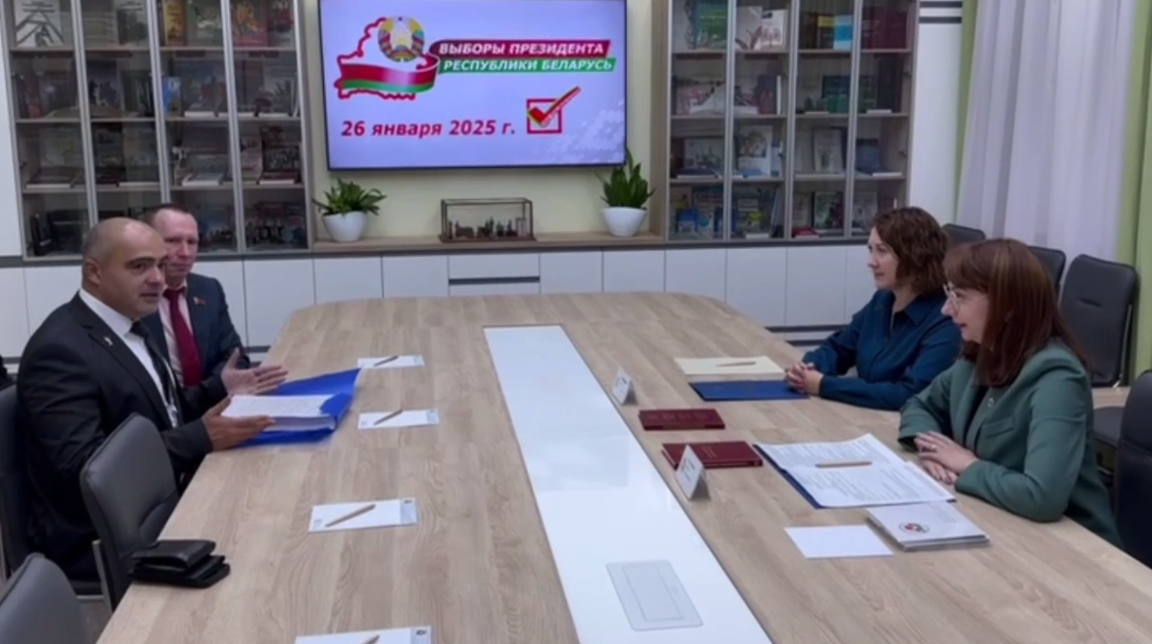 В ЦИК Беларуси представлены документы о регистрации инициативной группы граждан по сбору подписей избирателей в поддержку выдвижения Олега Гайдукевича кандидатом в Президенты