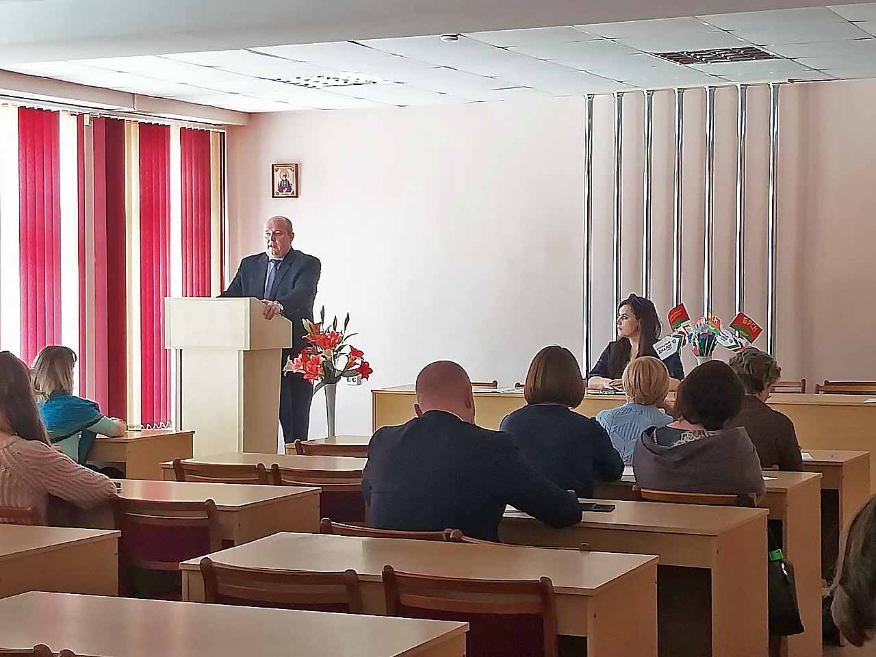 Делегаты VI Всебелорусского народного собрания встретились с молодежью Гродненского района