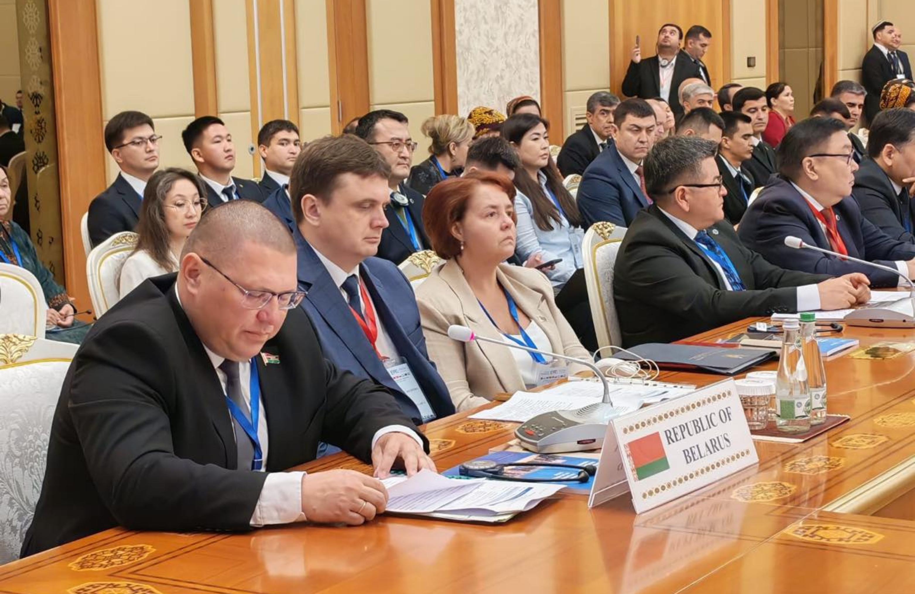 Сенатор Павел Ошурик принял участие в V форуме парламентариев государств-членов ЕАГ Сенатор Павел Ошурик принял участие в V форуме парламентариев государств-членов ЕАГ
