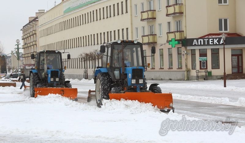 Более 25 тысяч щитов и роторы против снега на М6. Дорожники готовы к зиме