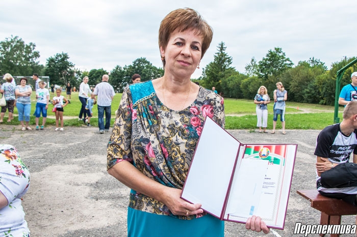 Коптевская "мама" для телят: Наталья Целикова вот уже 25 лет растит малышей