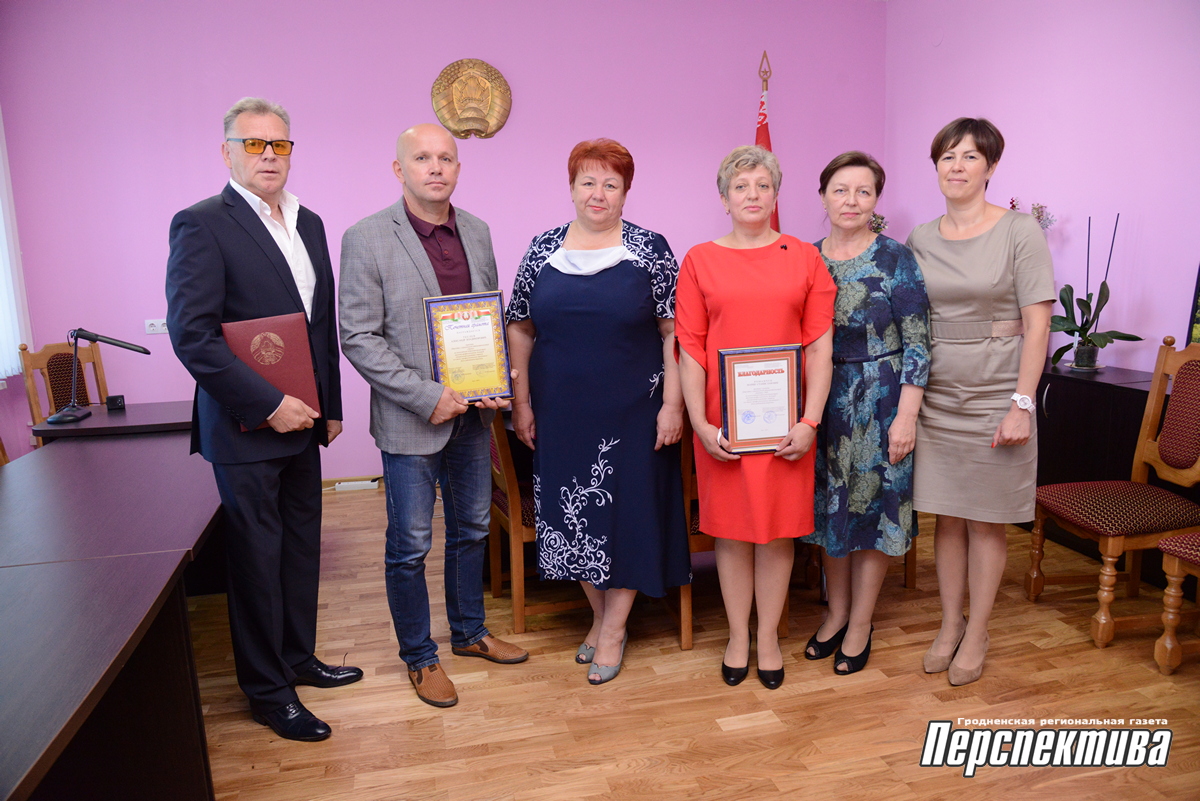 Представителей сферы торговли поздравили с профессиональным праздником в Гродненском райисполкоме (+видео)