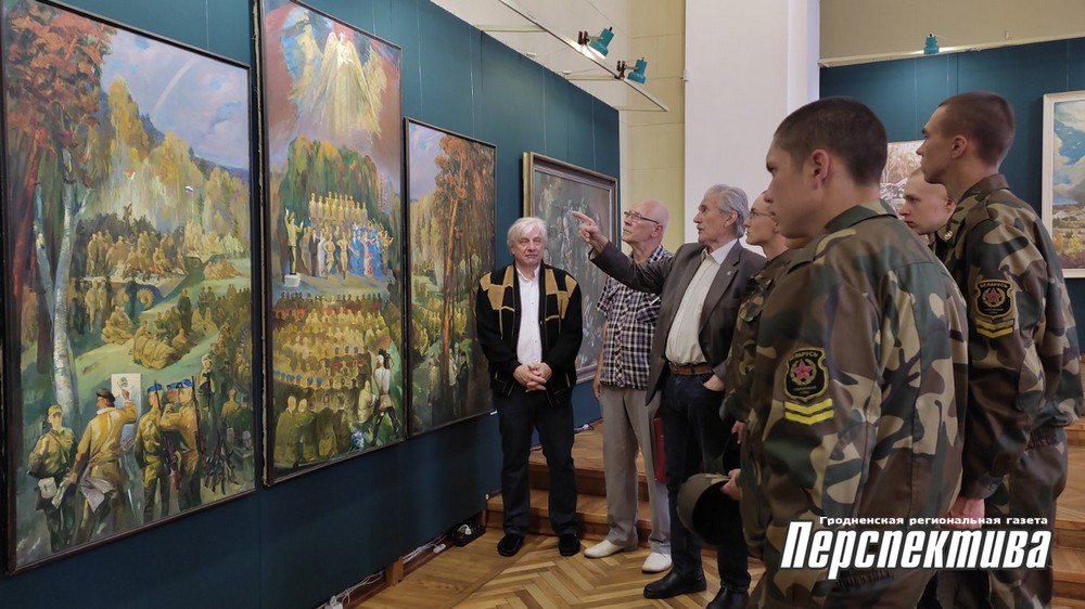 Выставка произведений Студии военных художников «Отечеству служим» открылась сегодня в Сенаторском зале Нового замка