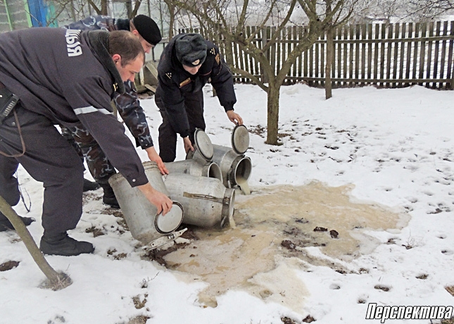 Прижали самогонщиков