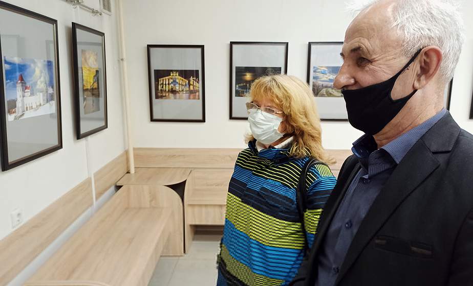 В галерее народного фотоклуба «Гродно» открылась удивительная по красоте фотовыставка «Мой Гродно» Ромуальда Янчилика